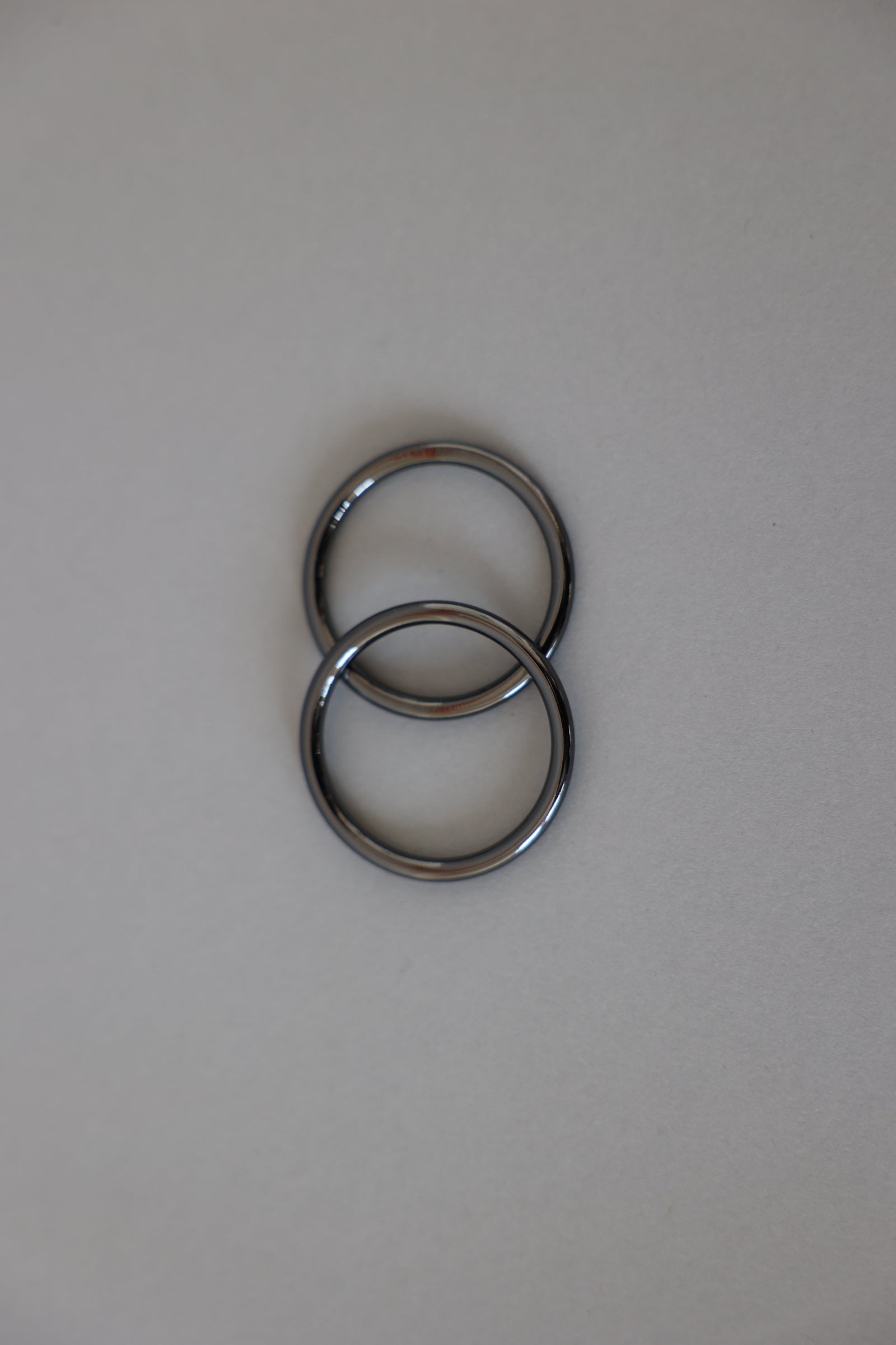 Metal O Ring Seamless Welded O-Ring Multi-Purpose 304 Stainless Steel Rings  Smooth Round Ring for Hanging Flower Basket Crafts, 8 x 100 mm, 2 Pieces :  Amazon.in: Home & Kitchen